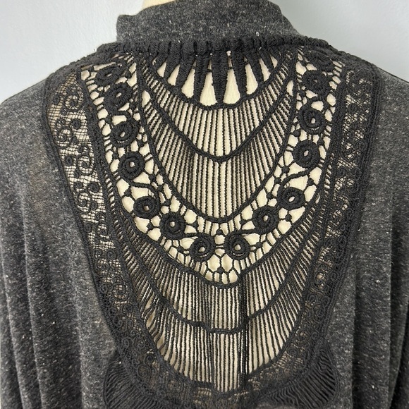 Rewind cardigan sweater size medium - Picture 5 of 6